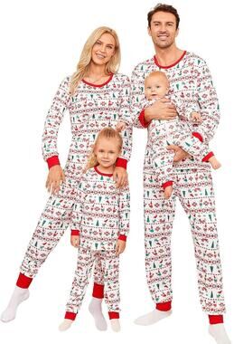 NWT PopReal Christmas Pajamas for Family - Men's Medium